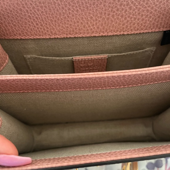 Beautiful Gucci chain bag - Picture 4 of 12